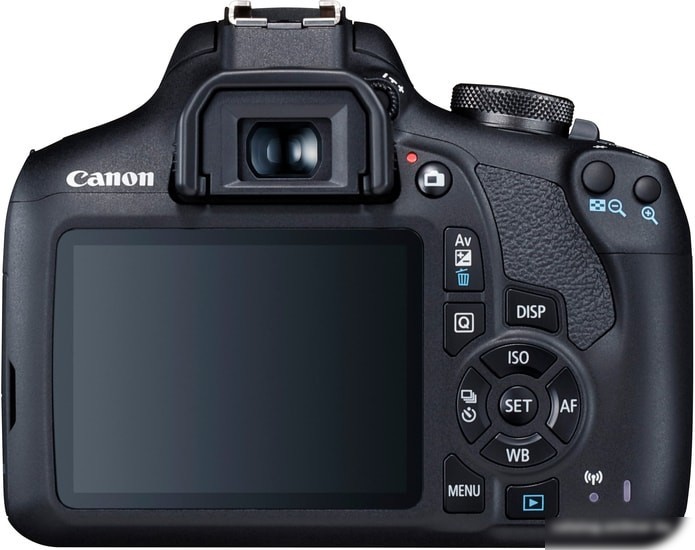 Зеркальный фотоаппарат Canon EOS 2000D Kit 18-55mm III