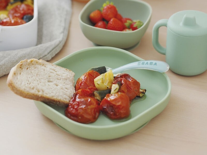 Тарелка для кормления Beaba Assiette Silicone 913551 (S Green)