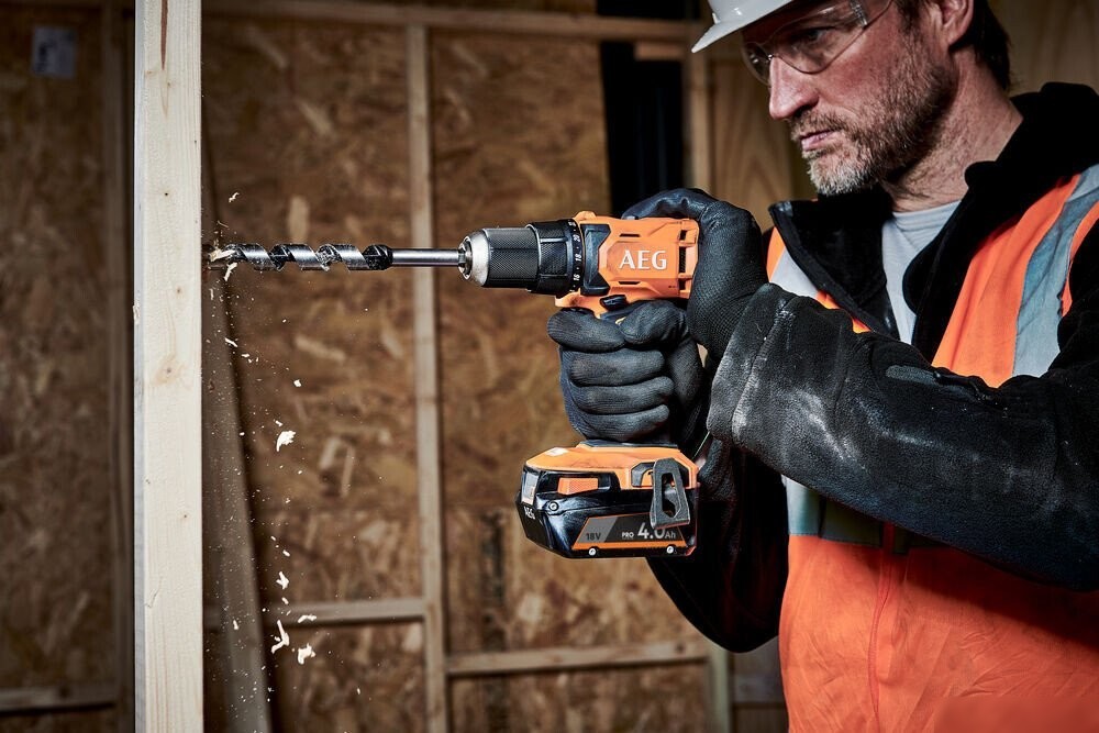 Дрель-шуруповерт AEG Powertools BS18G4-201C 4935499174 (с 1-им АКБ)