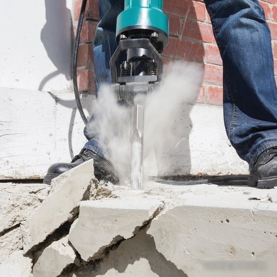Отбойный молоток Makita HM1812