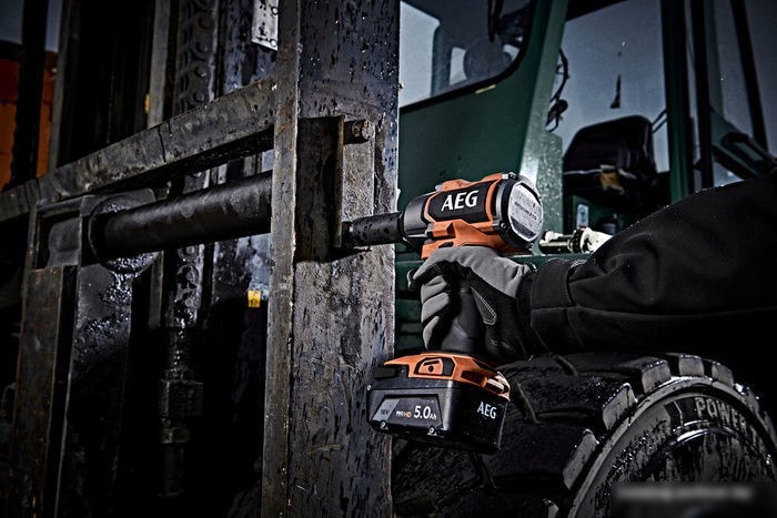 Гайковерт AEG Powertools BSS18MTF12BL-402C 4935479664 (с 2-мя АКБ, кейс)