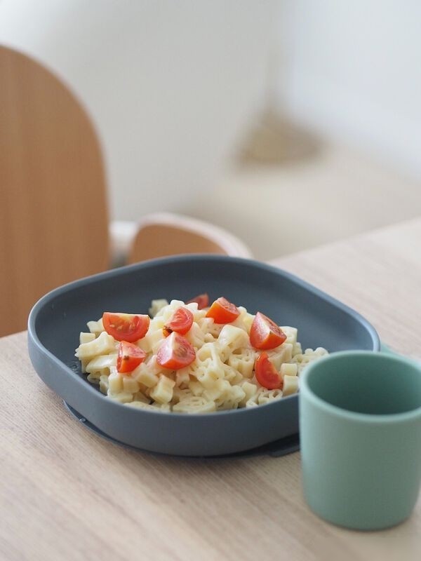 Тарелка для кормления Beaba Assiette Silicone 913550 (Mineral Grey)