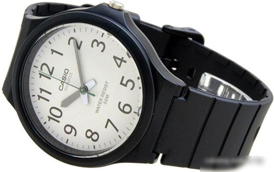 Наручные часы Casio MW-240-7B
