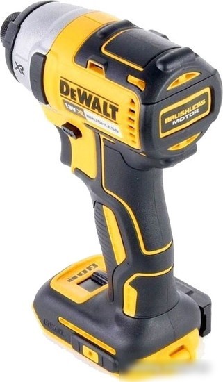 Дрель-шуруповерт DeWalt DCF887M1 (с 1-м АКБ, кейс)