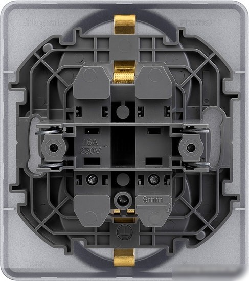Розетка Legrand Inspiria 673752