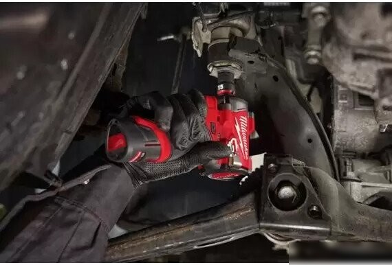 Гайковерт Milwaukee M12 FCIWF38G3-0 Fuel 4933493451 (без АКБ)