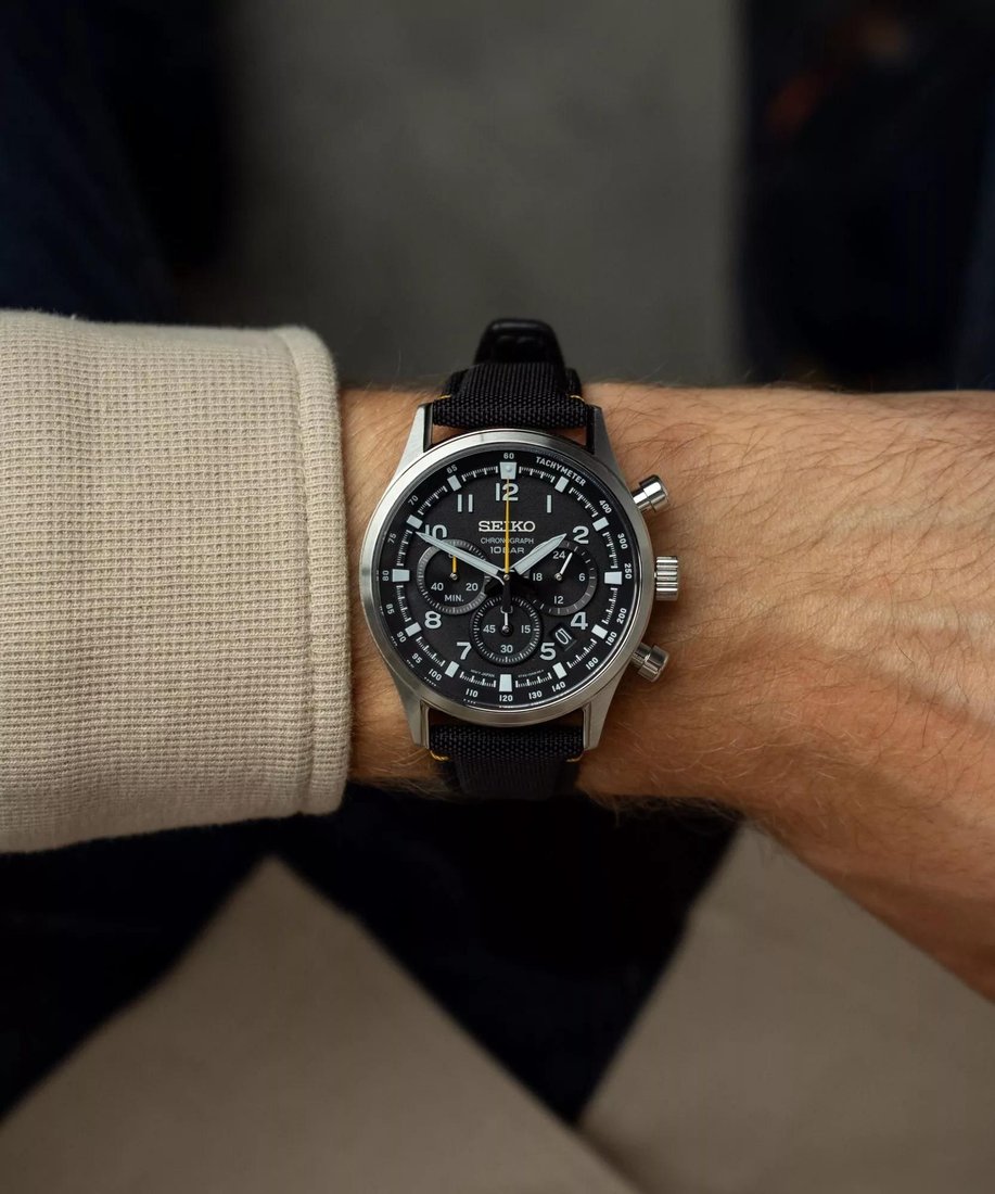 Наручные часы Seiko SSB449P1