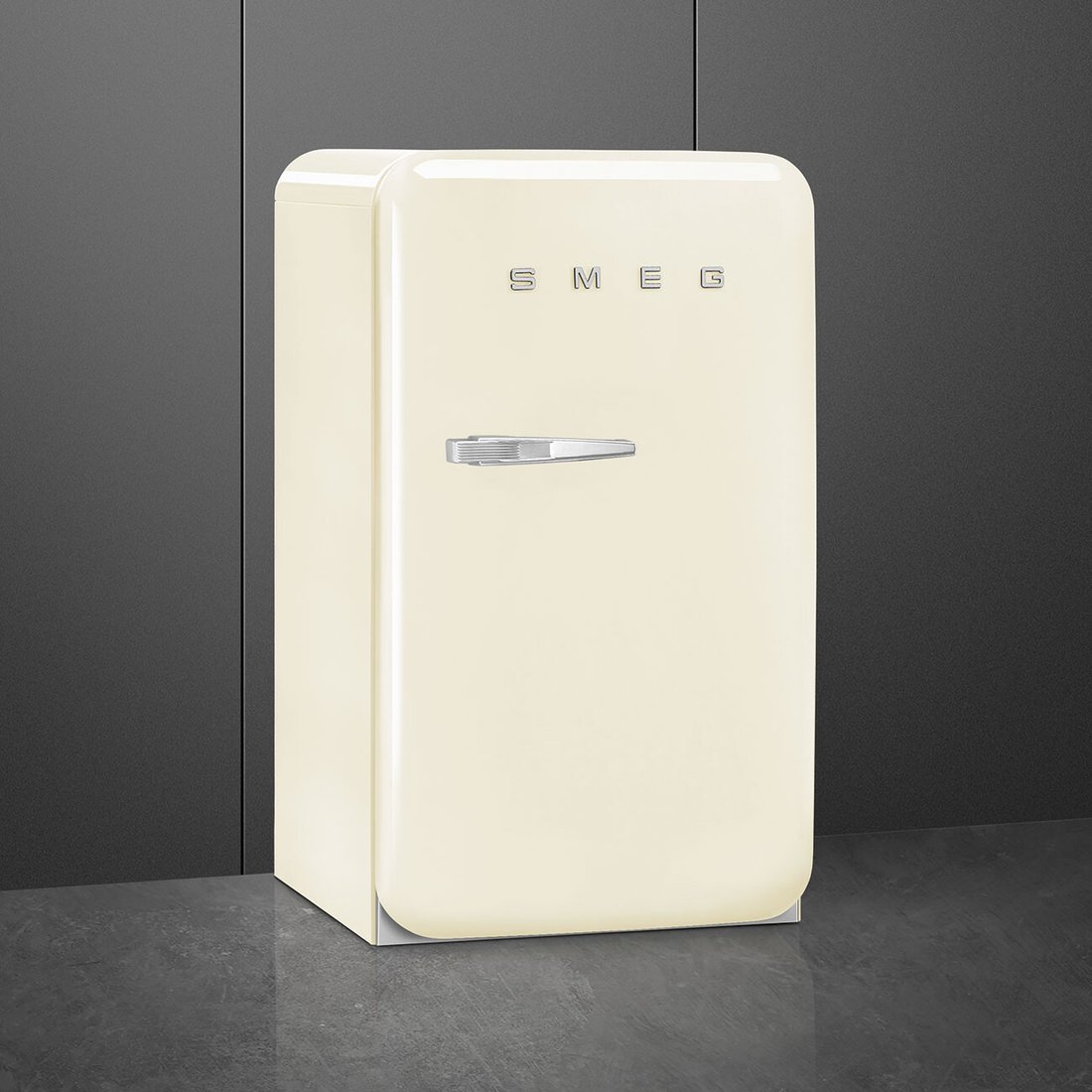 Однокамерный холодильник Smeg FAB10RCR6