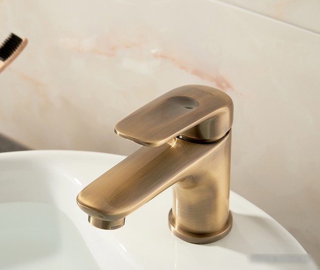 Смеситель Ledeme H48 L1048C (бронзовый)
