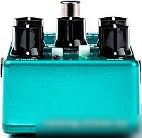 Гитарная педаль MXR M83 Bass Chorus Deluxe