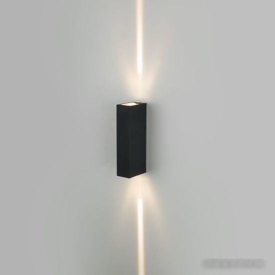 Уличный настенный светильник Elektrostandard Blaze LED 35136/W (черный)