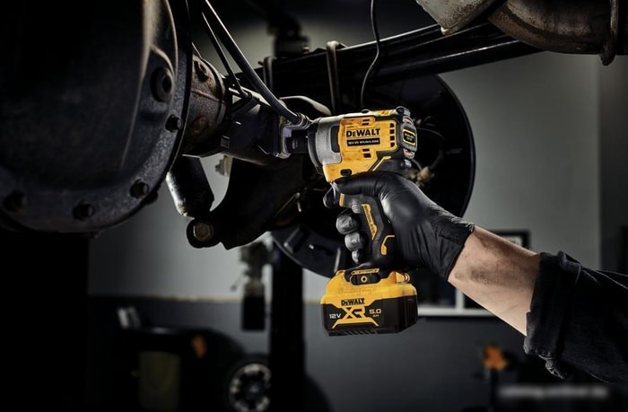 Гайковерт DeWalt DCF901P1 Xtreme Subcompact (с 1-м АКБ, кейс)