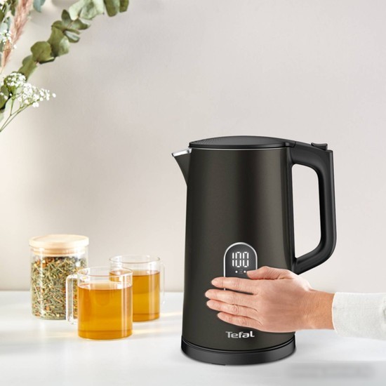 Электрический чайник Tefal KI831E10