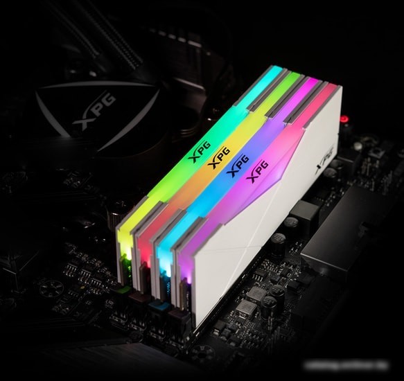 Оперативная память A-Data XPG Spectrix D50 RGB 2x16GB DDR4 PC4-25600 AX4U320016G16A-DW50