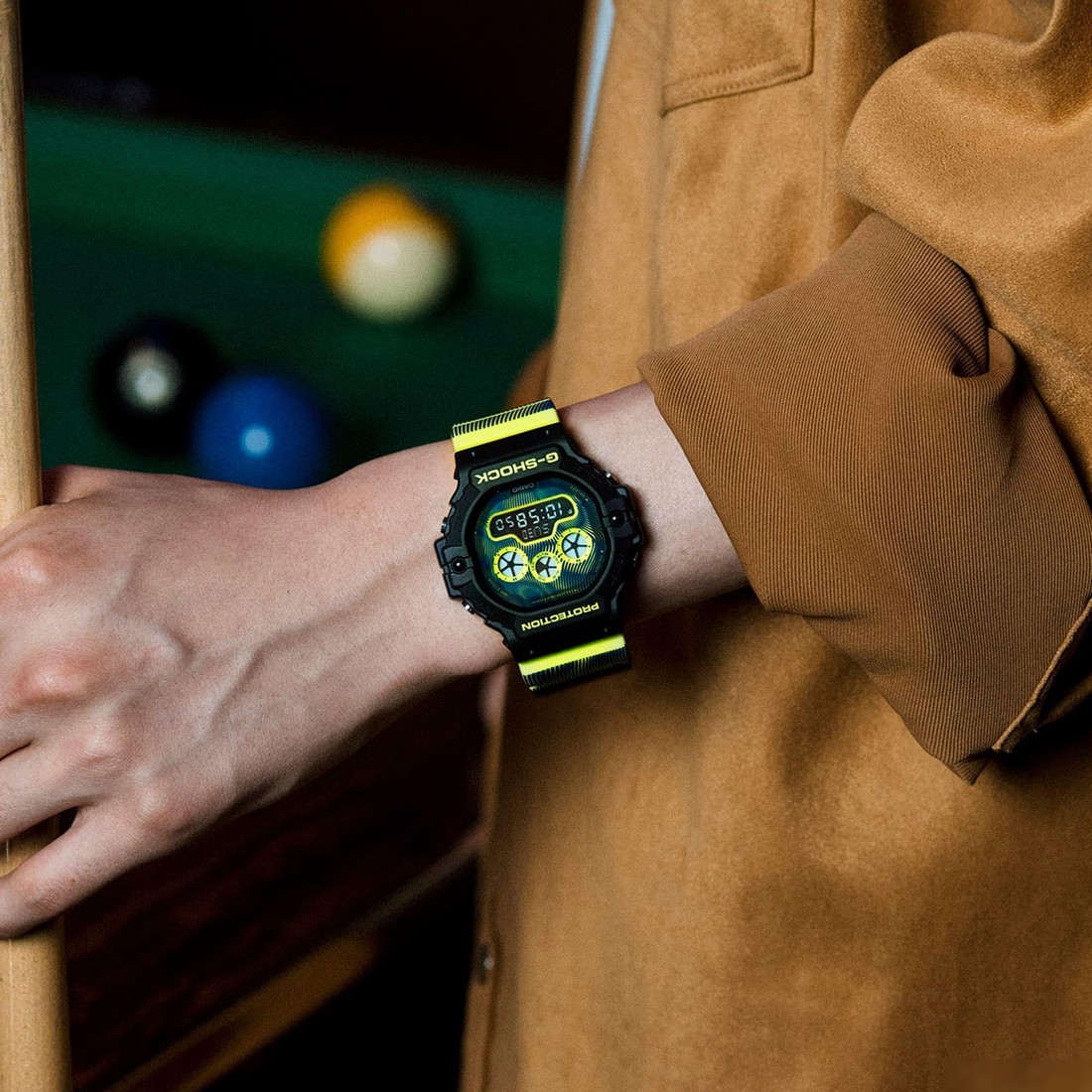 Наручные часы Casio DW-5900TD-9E