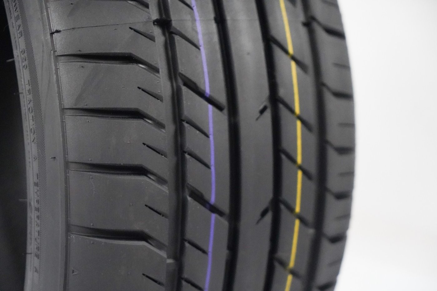 Летние шины Roador Amaro 118 315/40R21 111W
