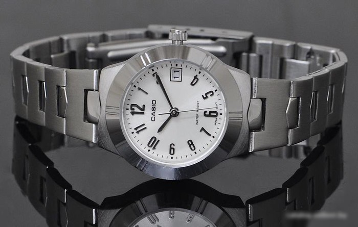 Наручные часы Casio LTP-1241D-7A2