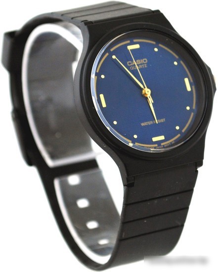 Наручные часы Casio MQ-76-2A