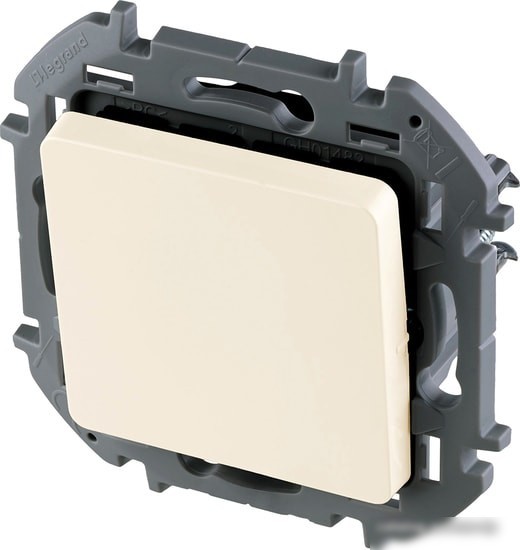 Кнопка без фиксации Legrand Inspiria 673691