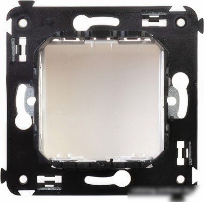 Вывод кабеля DKC Avanti 4400983 (белое облако)