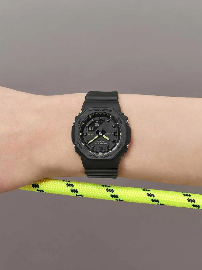 Наручные часы Casio GMA-P2100SA-1A2