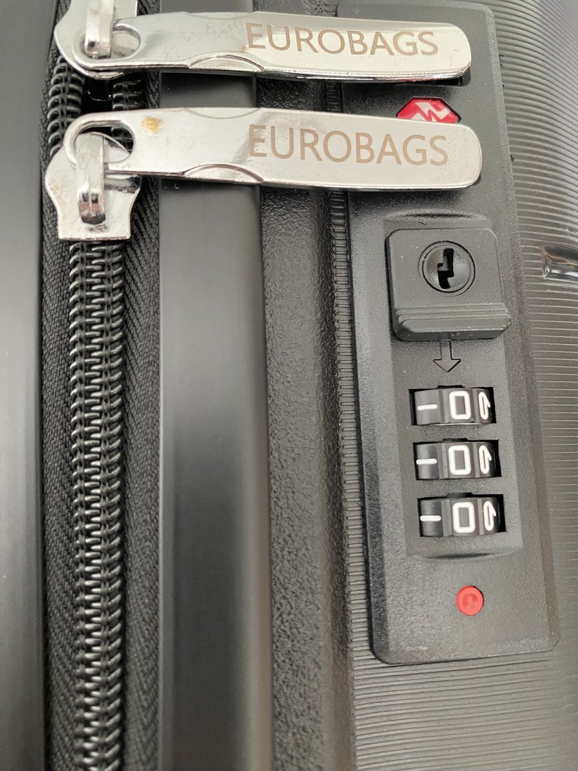Чемодан-спиннер Eurobags PP-N95 (М, черный)