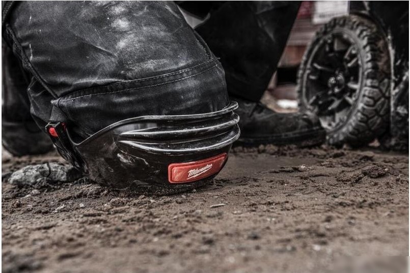 Наколенники садовые Milwaukee Flexible 4932478136