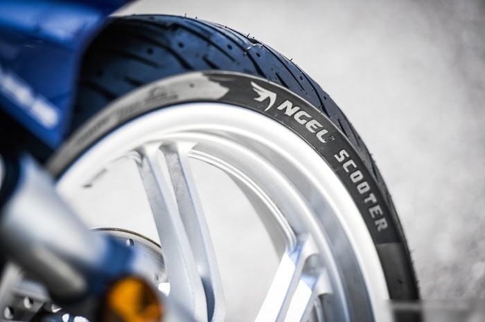 Дорожные мотошины Pirelli Angel Scooter 90/90-10 50J
