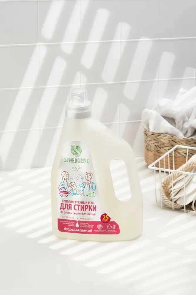 Гель для стирки Synergetic Ultra White отбеливающий 1.5 л