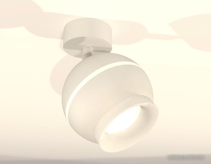 Спот Ambrella light XM XM1101017