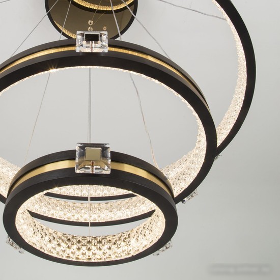 Подвесная люстра LED4U L77085-3
