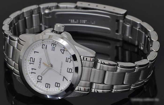 Наручные часы Casio LTP-1215A-7B2