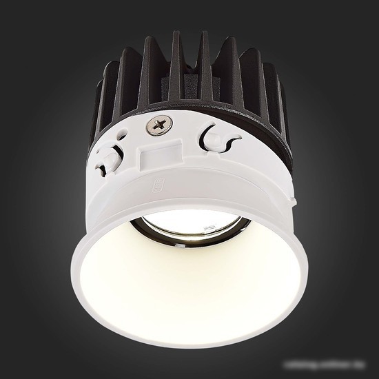 Точечный светильник ST Luce ST851.548.07