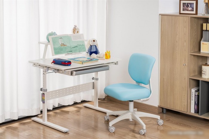 Компьютерное кресло CACTUS CS-CHR-3594BL (голубой)
