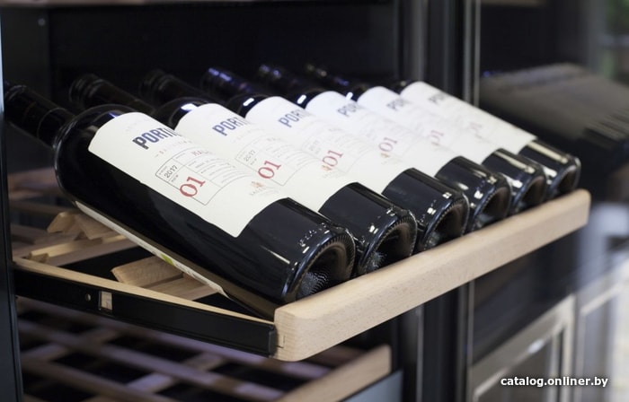 Винный шкаф CASO WineComfort 180