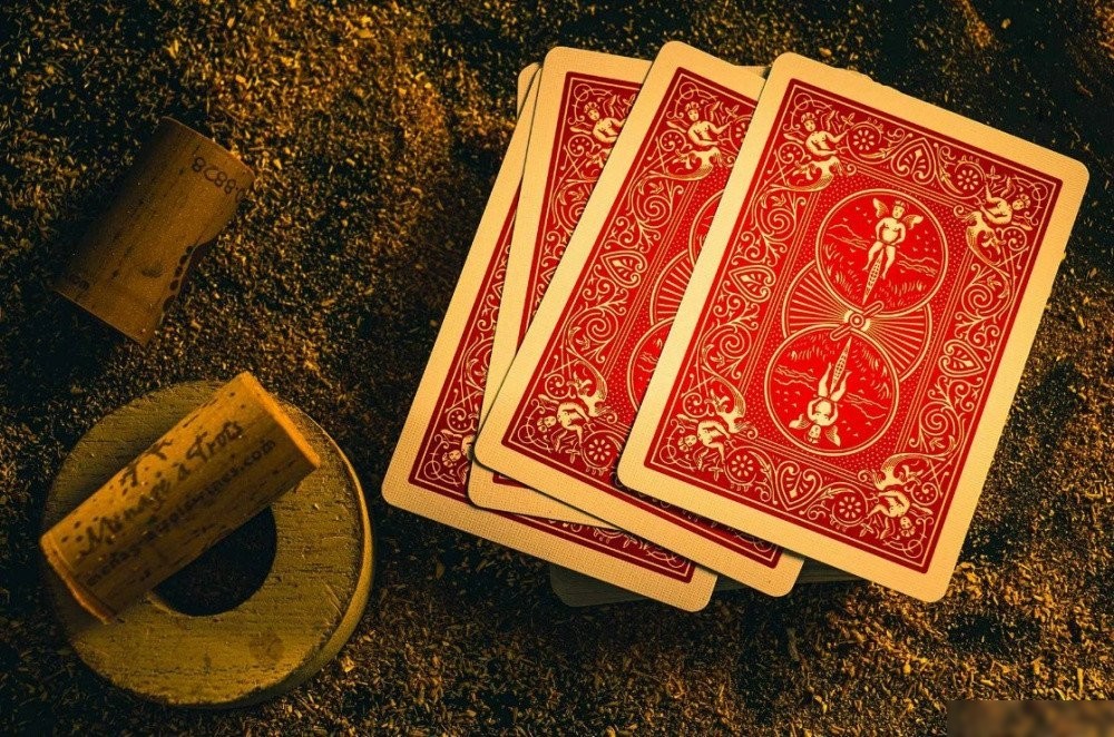 Карточная игра Ellusionist Legacy Master Red ELL69