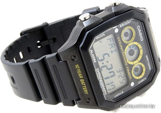 Наручные часы Casio AE-1300WH-1A