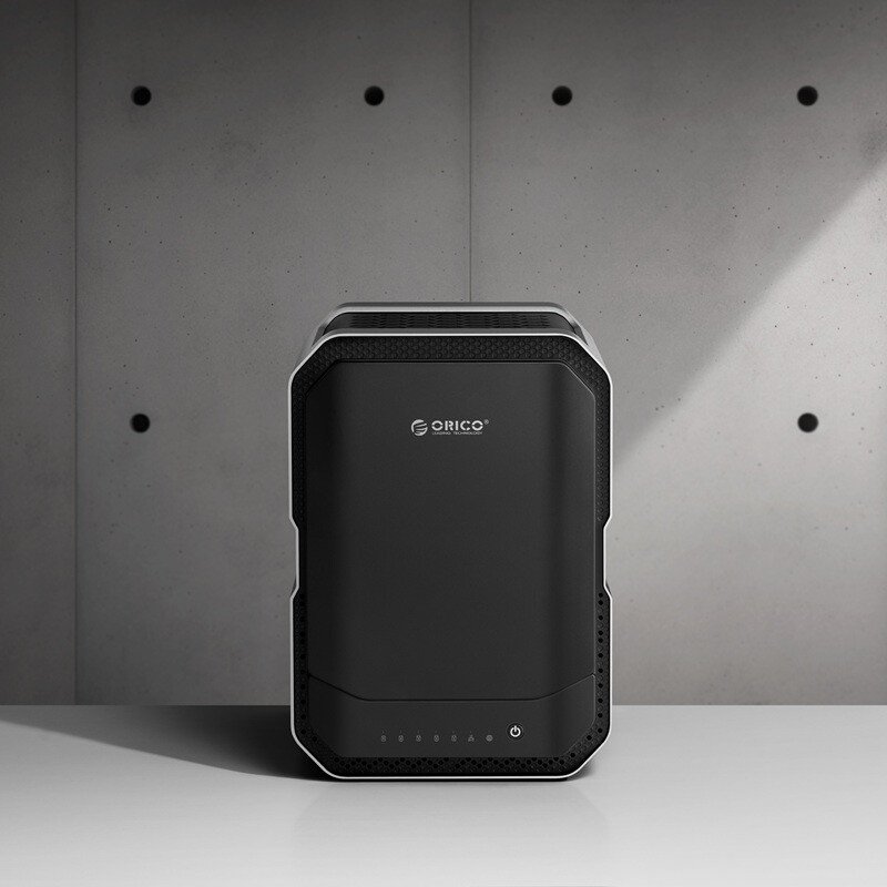 Сетевой накопитель Orico CyberData Vault AI CF56 Pro