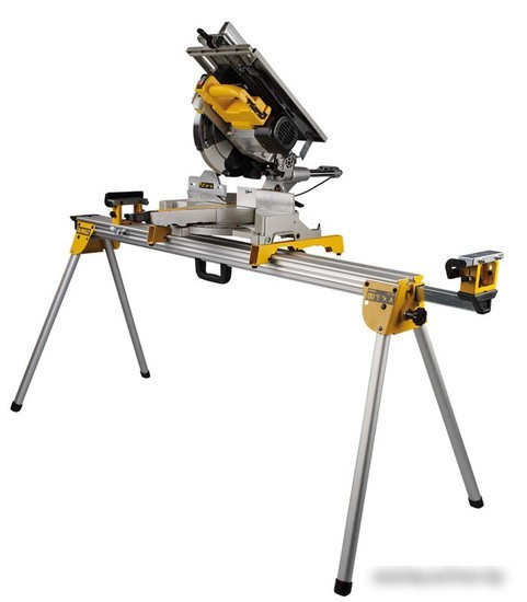 Дисковая пила DeWalt D27111