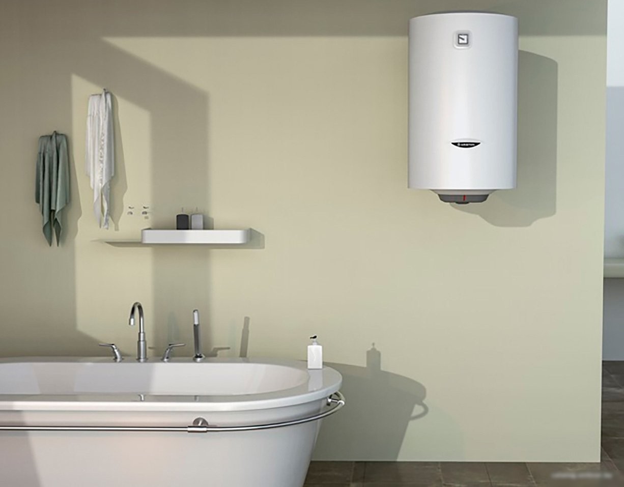 Накопительный электрический водонагреватель Ariston PRO1 R ABS 30 V Slim