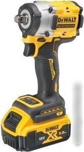 Гайковерт DeWalt DCF921P2T-QW (с 2-мя АКБ, кейс)