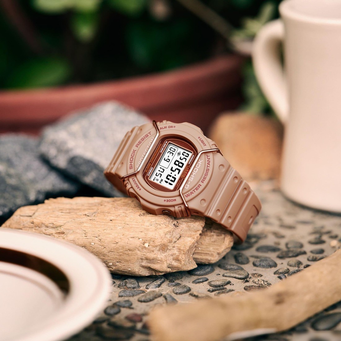 Наручные часы Casio DW-5700PT-5E