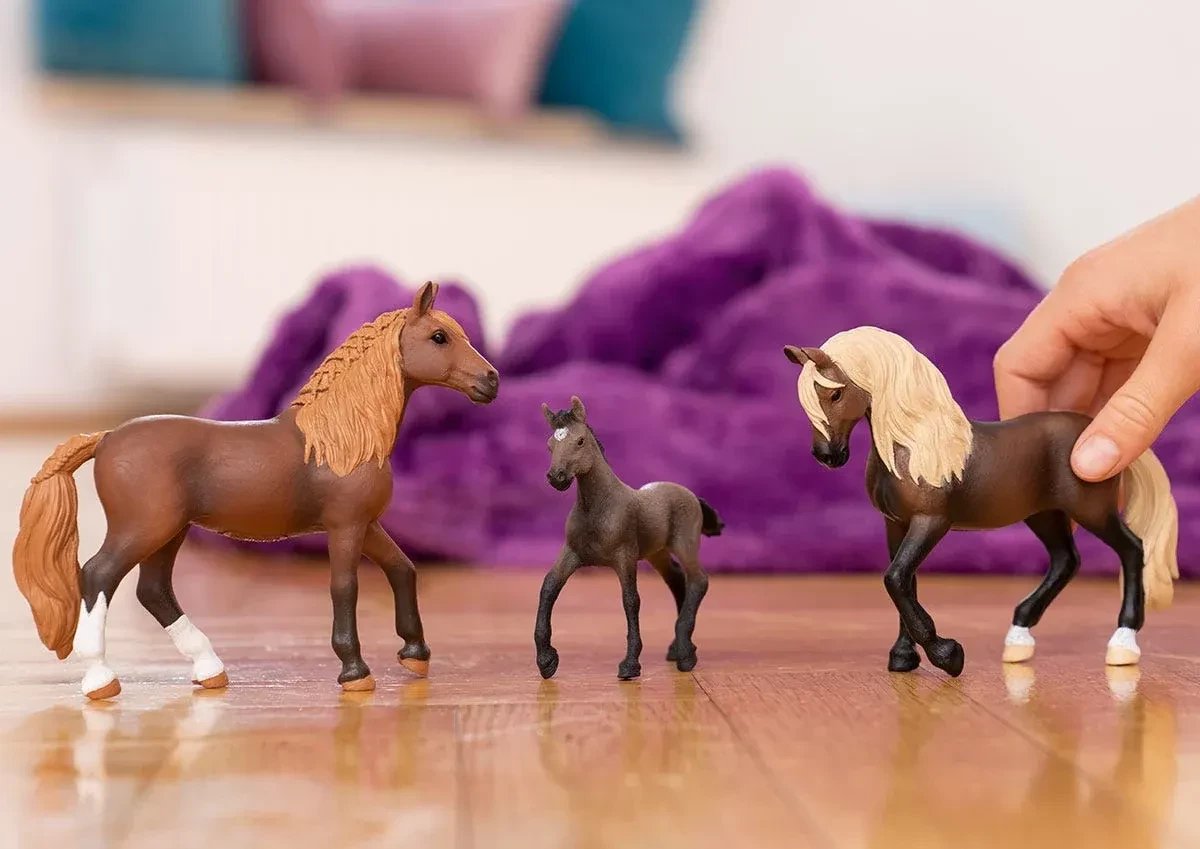 Фигурка Schleich Horse Club Перуанский Пасо 13952