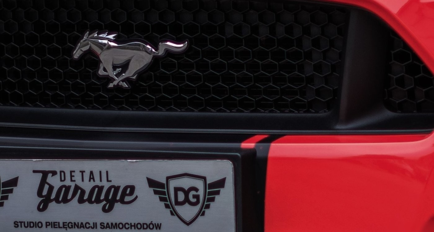 Фотообои ФабрикаФресок Форсаж. Ford Mustang. Форд Мустанг. Для Гаража 1054270 (400x270)