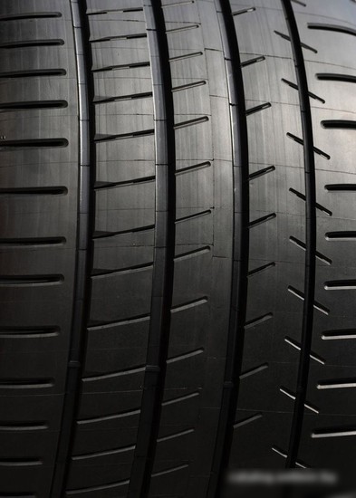 Автомобильные шины Michelin Pilot Super Sport 285/35R21 105Y