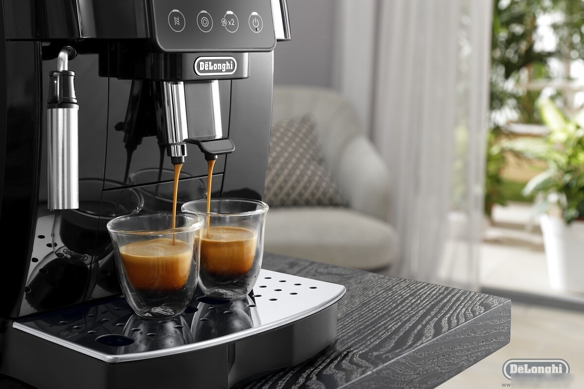 Кофемашина DeLonghi Magnifica Start ECAM 220.21.B