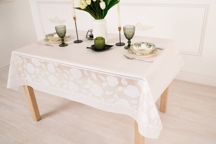 Скатерть Stolima Pina Lace 7001 Яблоки (180x140)