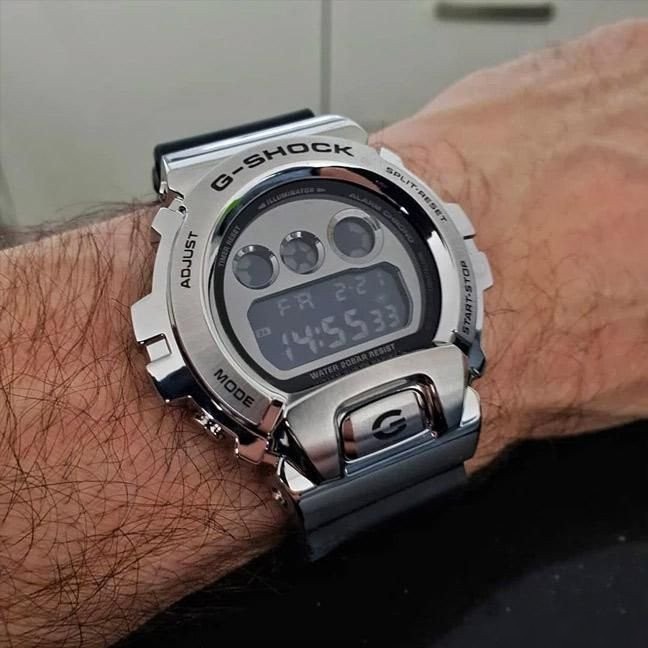 Наручные часы Casio GM-6900U-1E
