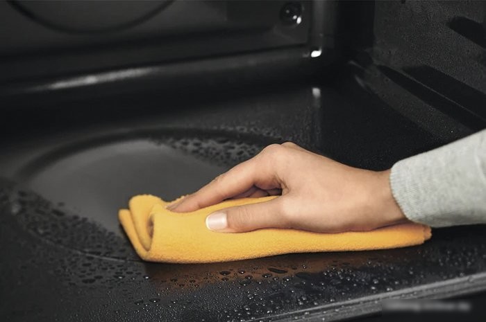 Электрический духовой шкаф Electrolux SteamBake 600 EOD3H70X