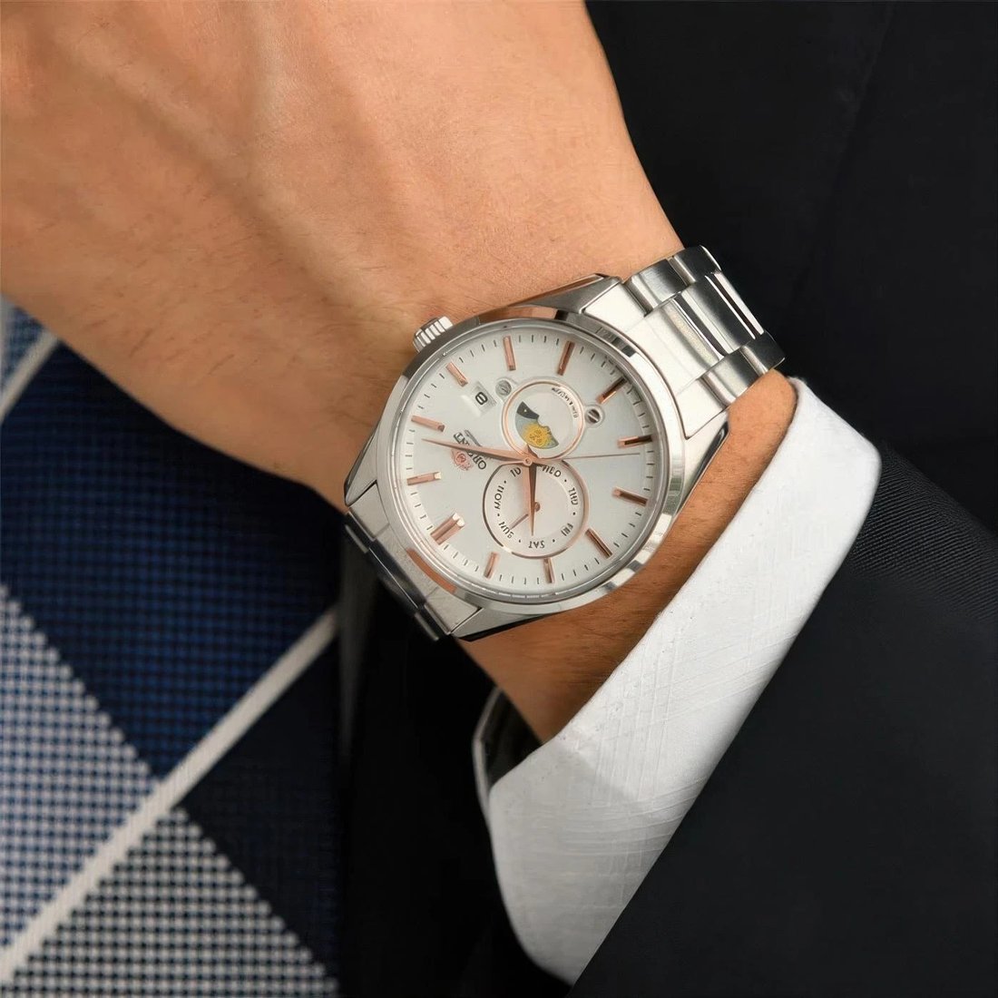 Наручные часы Orient RN-AK0301S